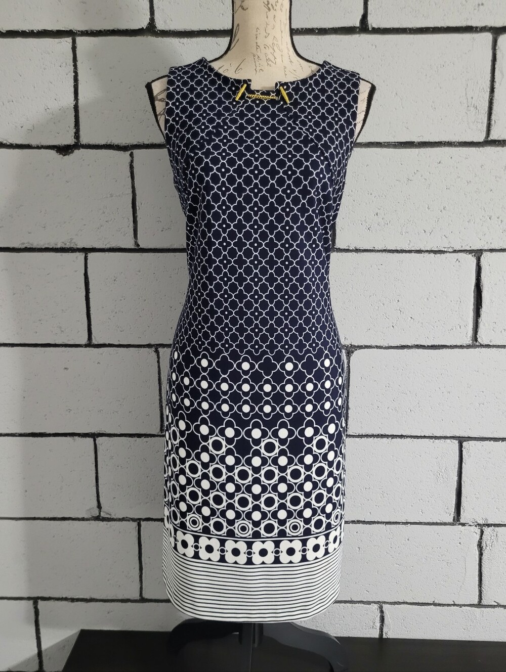 BUNDLE SALE! I Le Sleeveless Navy & White Patterned Sheath Dress Sz 6